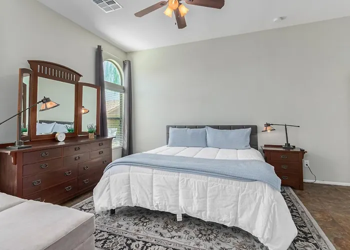 Serenity Haven With Private Pool In Gilbert