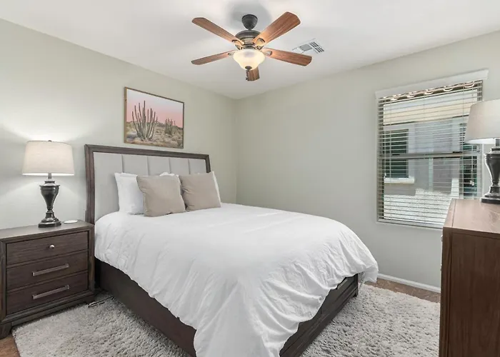 Serenity Haven With Private Pool In Gilbert Villa *