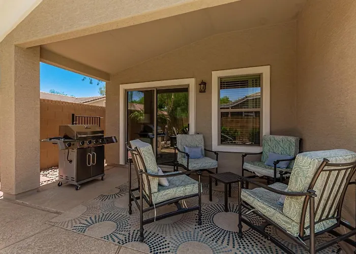 Villa Serenity Haven With Private Pool In Gilbert *