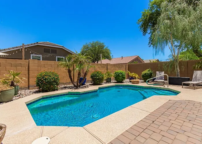 Villa Serenity Haven With Private Pool In Gilbert *
